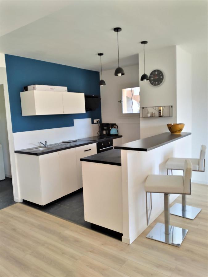 Superbe Bas De Villa 80 M2 Piscine Privee Reservee Aux Vacanciers Avec Vue Magnifique 6 Couchages La Londe-les-Maures Kültér fotó